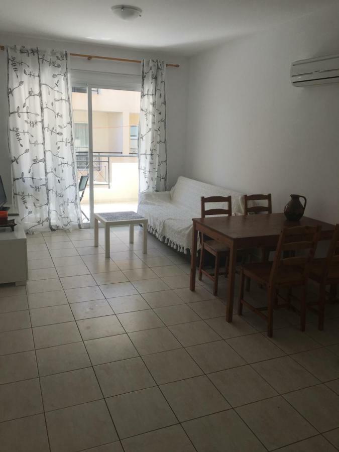 By The Sea Apartment Paphos Exterior photo